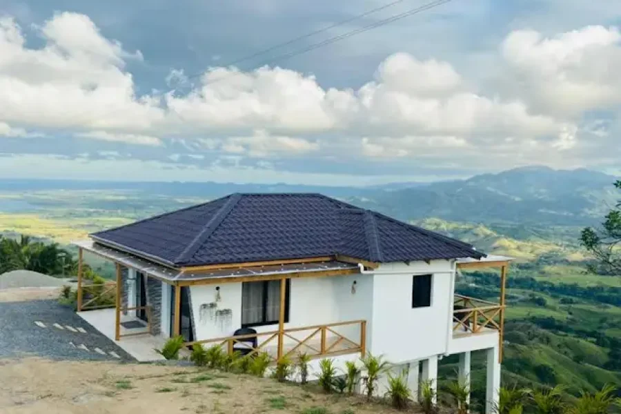 montana redonda airbnb